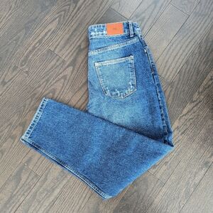Zara Mom Fit HR Jeans